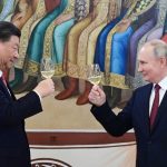 Сі Цзіньпін і Путін будуть протистояти іноземному втручанню, — Bloomberg