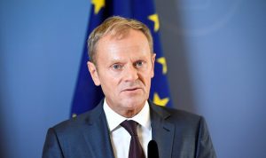 Прем’єр Польщі каже, що ЄС не має піддаватись в егоїстичній грі Орбана
