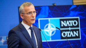 Затримка з допомогою Україні від США мала наслідки, – Столтенберг