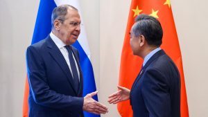 Лавров зустрівся у Пекіні з главою МЗС Китаю: про що говорили