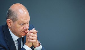 Шольц назвав галузі економіки України, які відновлюватимуть першими