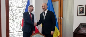 Шмигаль з низкою міністрів приїхав до Праги: про що домовлятимуться