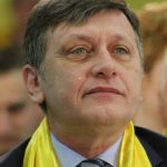 Провладний кандидат у глави Румунії зупинив свою передвиборчу кампанію