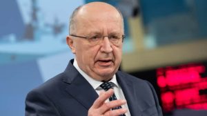 Єврокомісар: перемир’я в Україні може призвести до війни в ЄС 